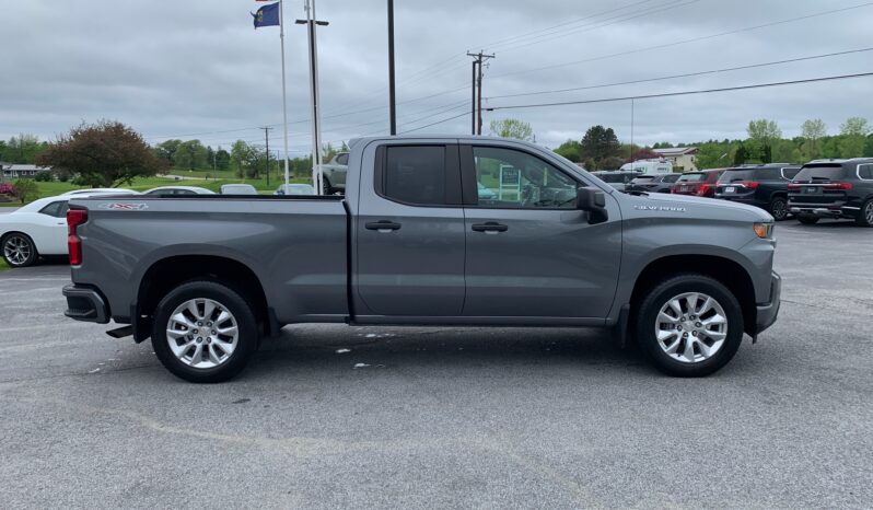 2021 Chevy Silverado Custom 1500 full