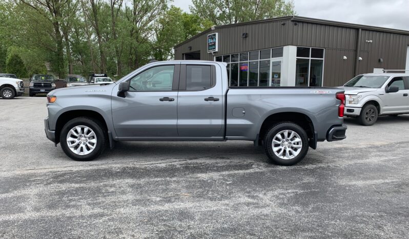2021 Chevy Silverado Custom 1500 full