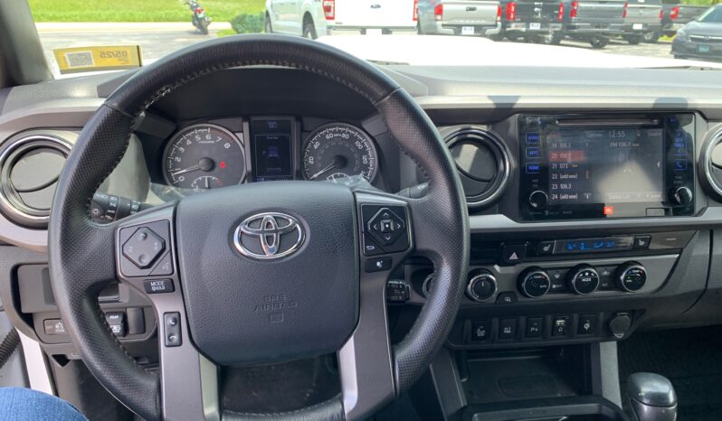 2017 Toyota Tacoma TRD Sport full