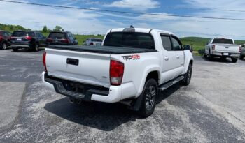 2017 Toyota Tacoma TRD Sport full