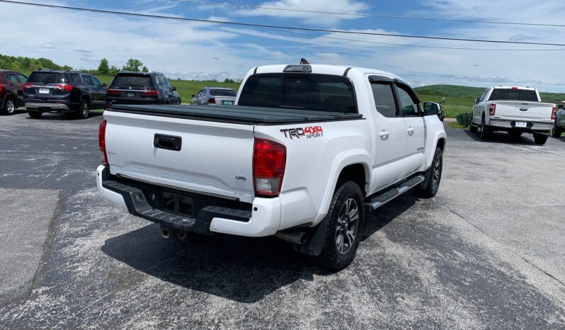 2017 Toyota Tacoma TRD Sport full