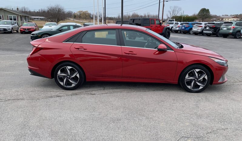 2023 Hyundai Elantra Limited full